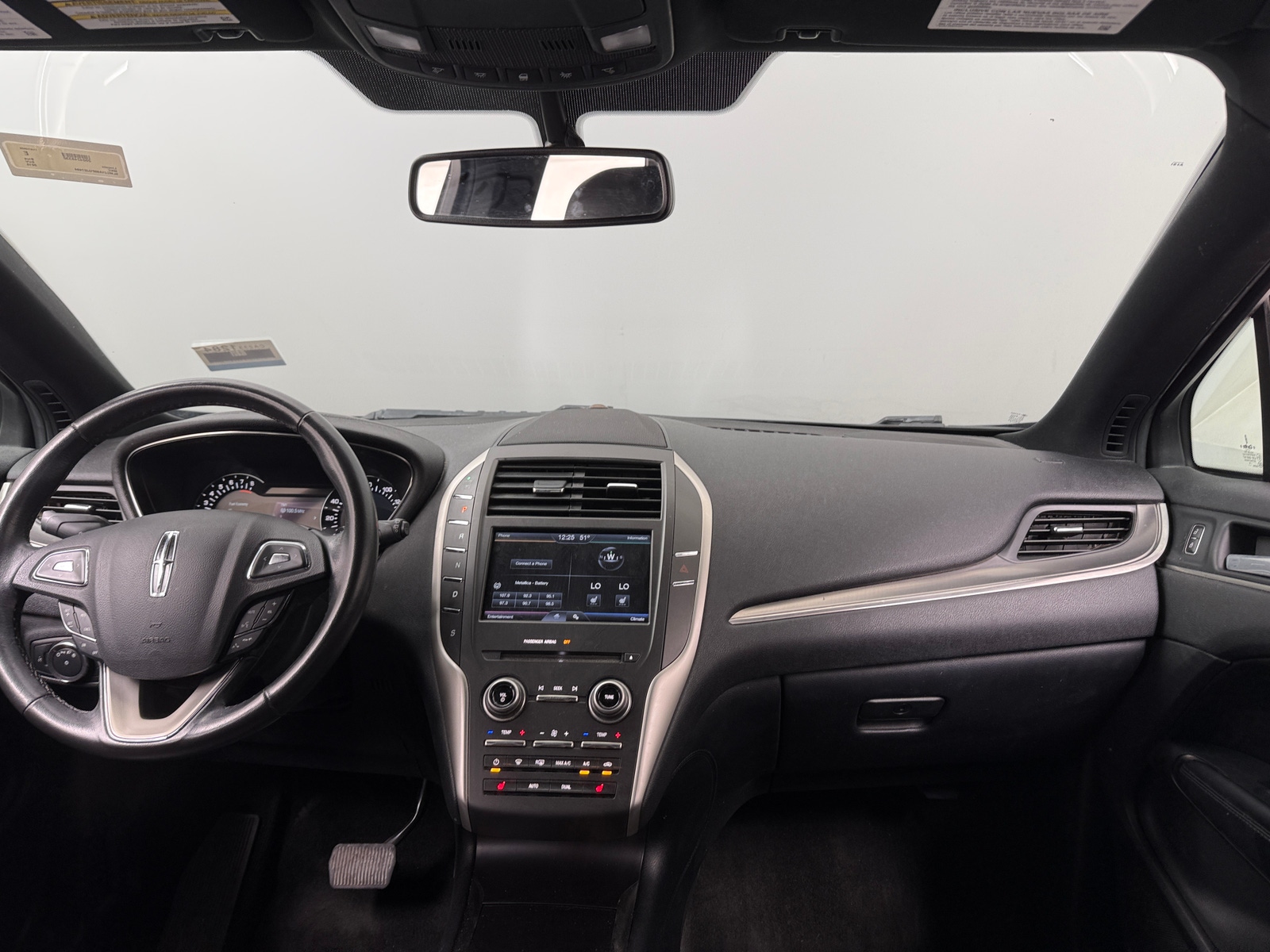 Thumbnail: 2015 Lincoln MKC - 2