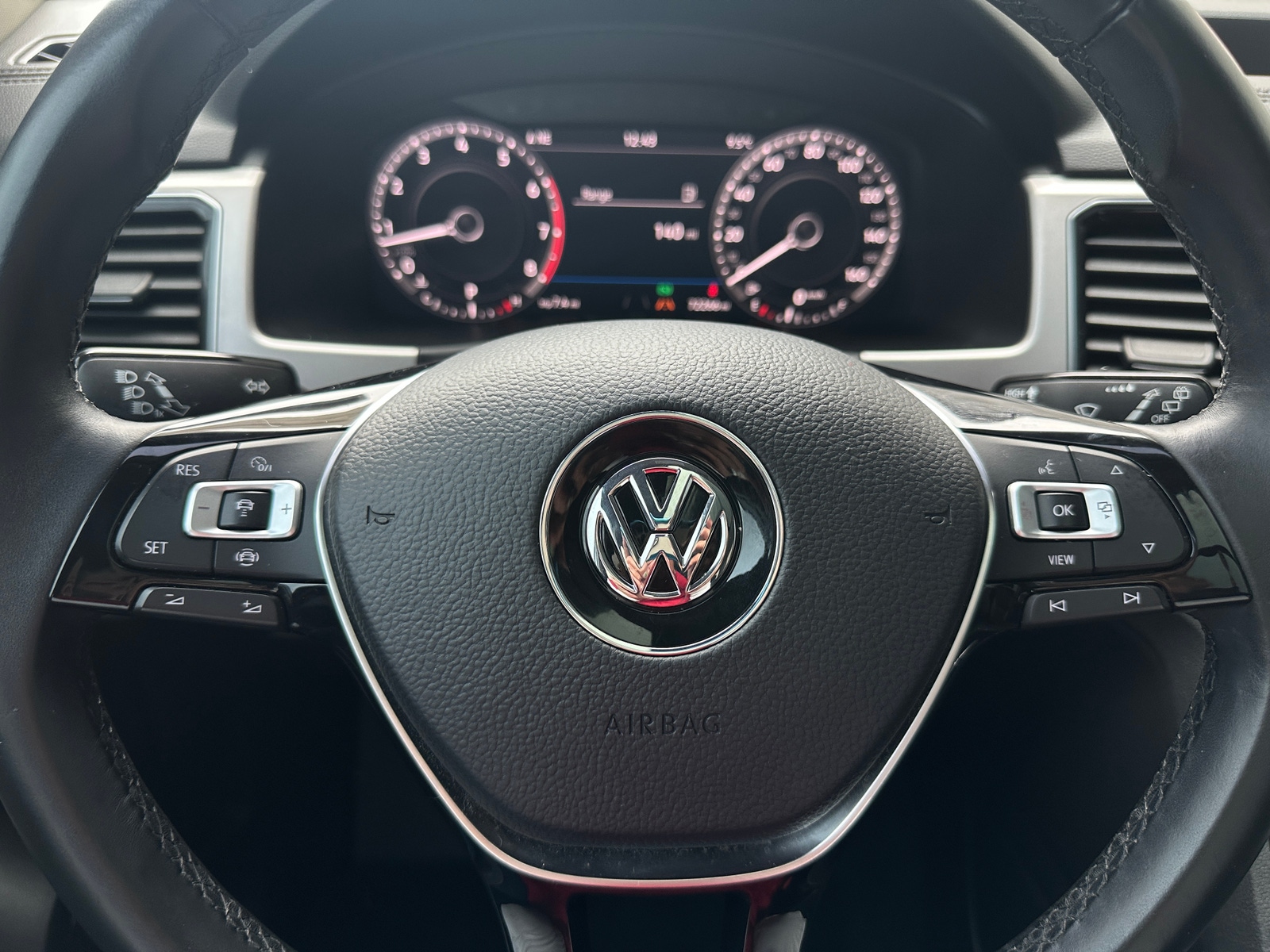 Thumbnail: 2019 Volkswagen Atlas - 4