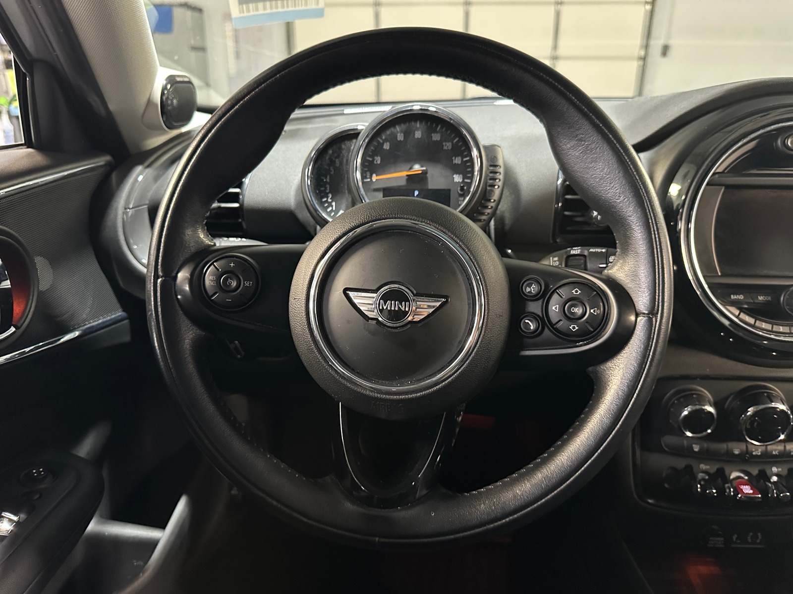 Thumbnail: 2016 MINI Cooper Clubman - 4