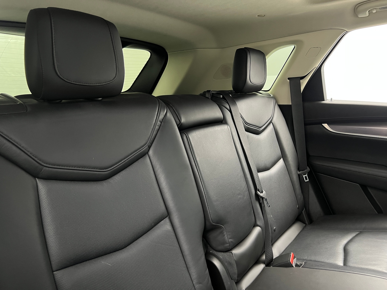 Thumbnail: 2017 Cadillac XT5 - 5