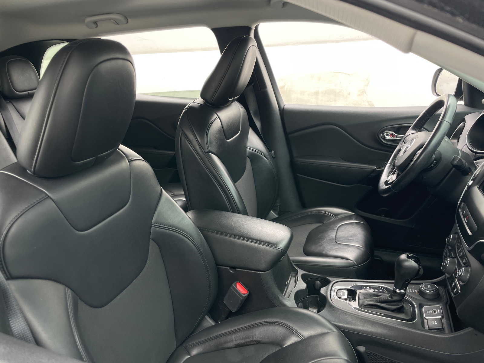 Thumbnail: 2020 Jeep Cherokee - 2