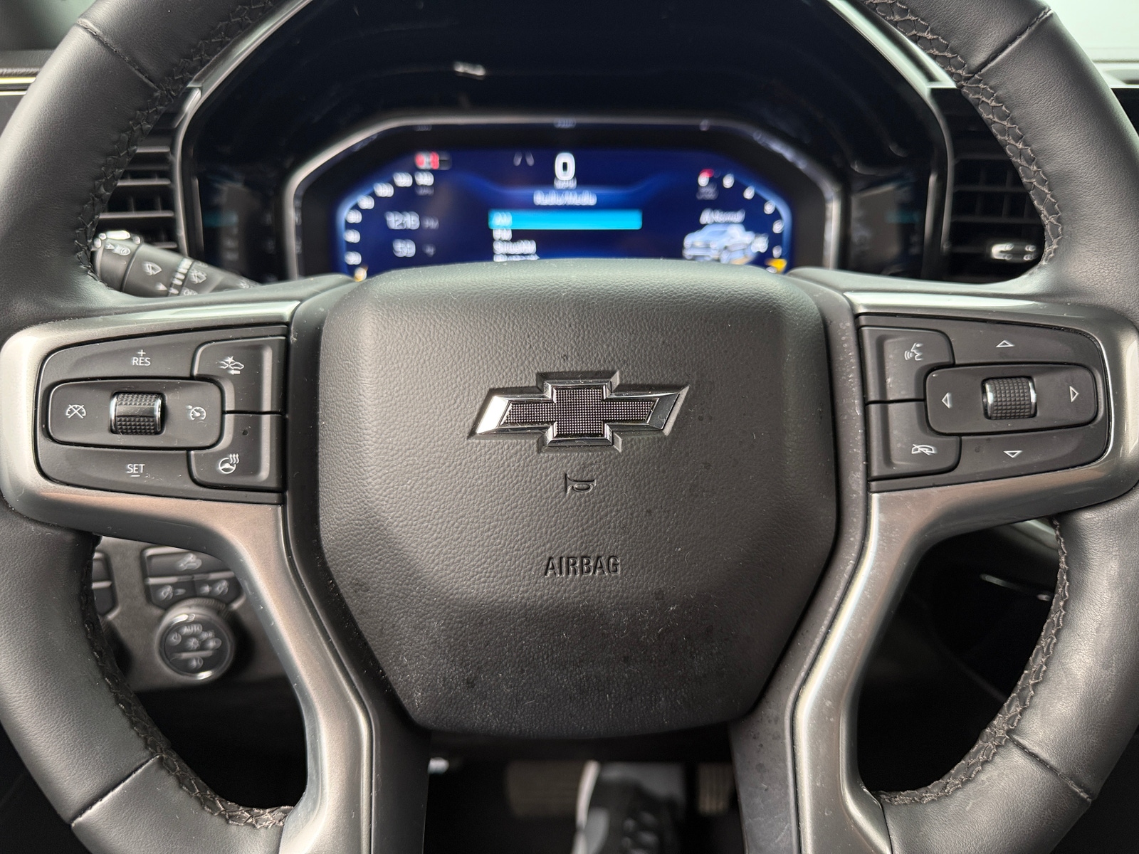 Thumbnail: 2024 Chevrolet Silverado 1500 - 5