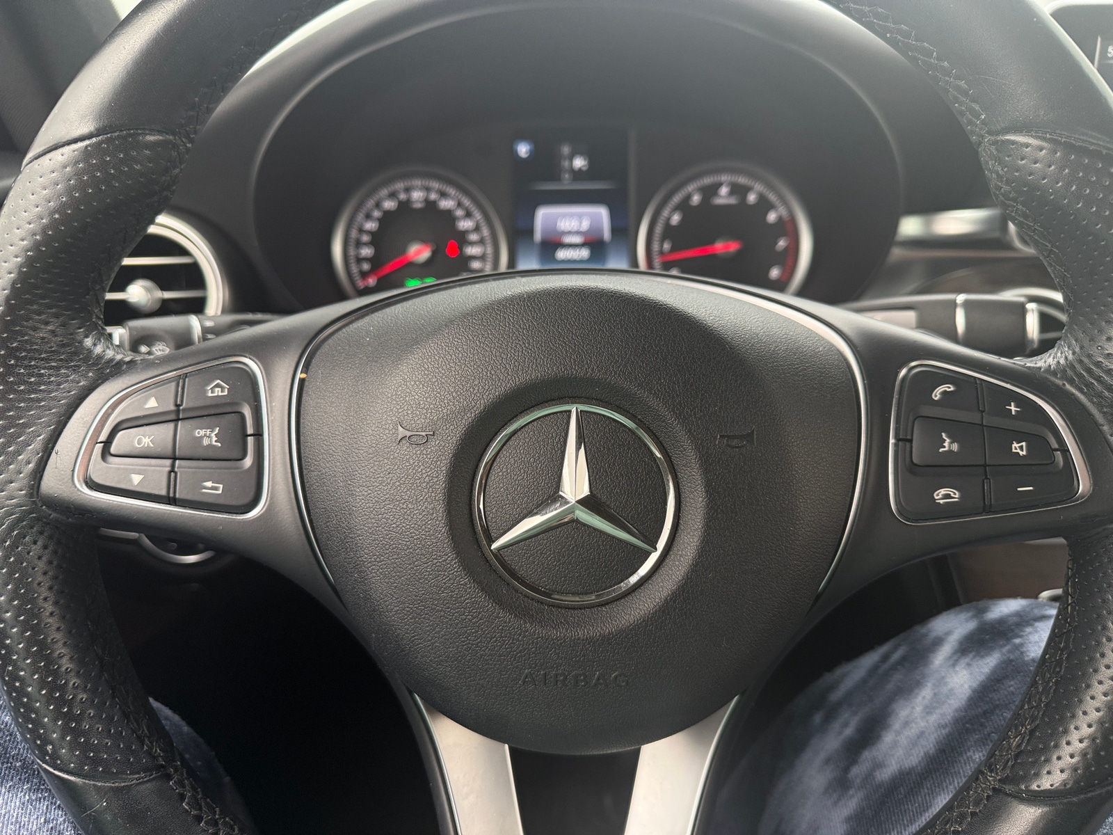 Thumbnail: 2017 Mercedes-Benz C-Class - 3