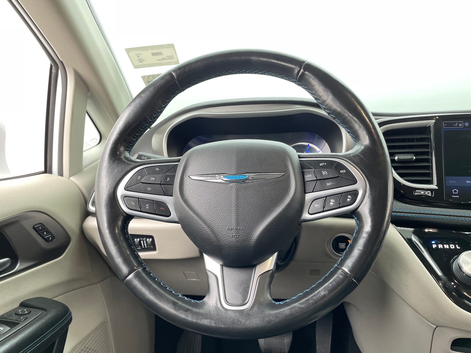 Thumbnail: 2021 Chrysler Pacifica - 4