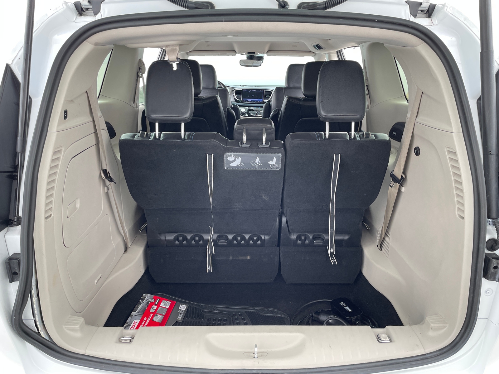 Thumbnail: 2021 Chrysler Pacifica - 6