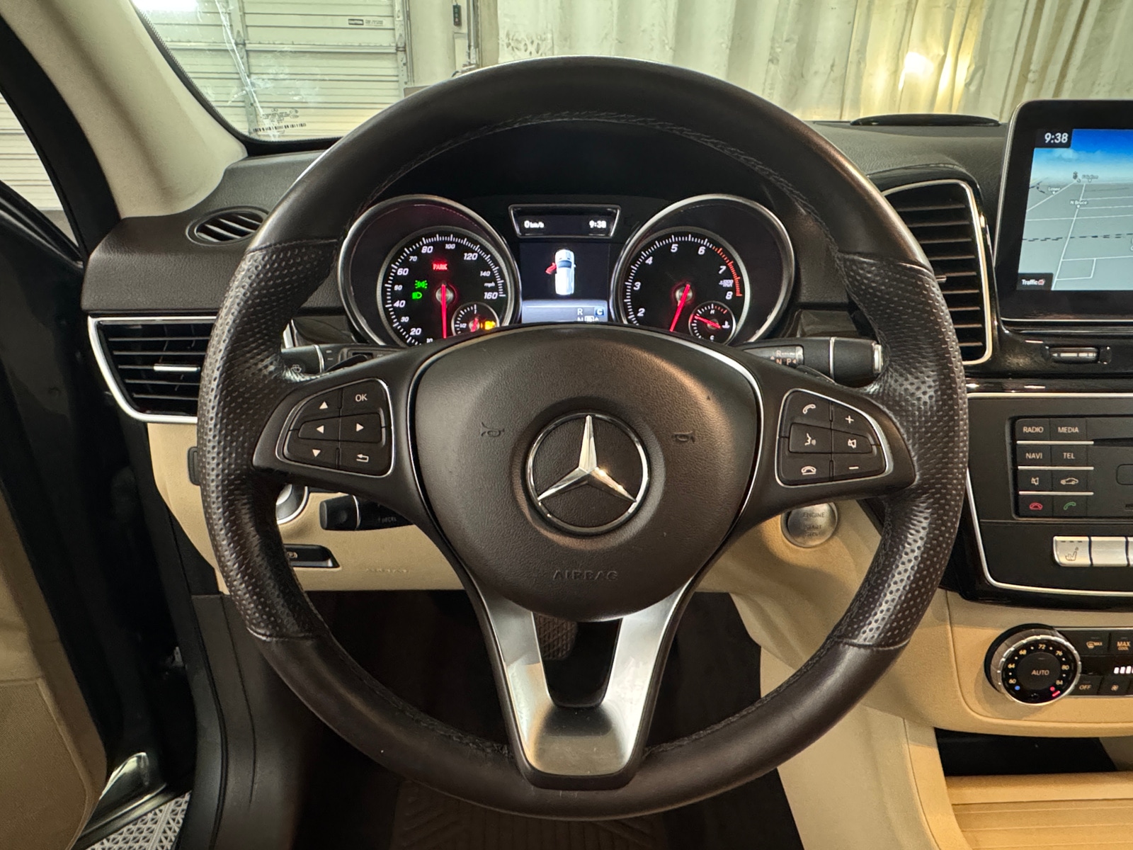 Thumbnail: 2018 Mercedes-Benz GLE - 4