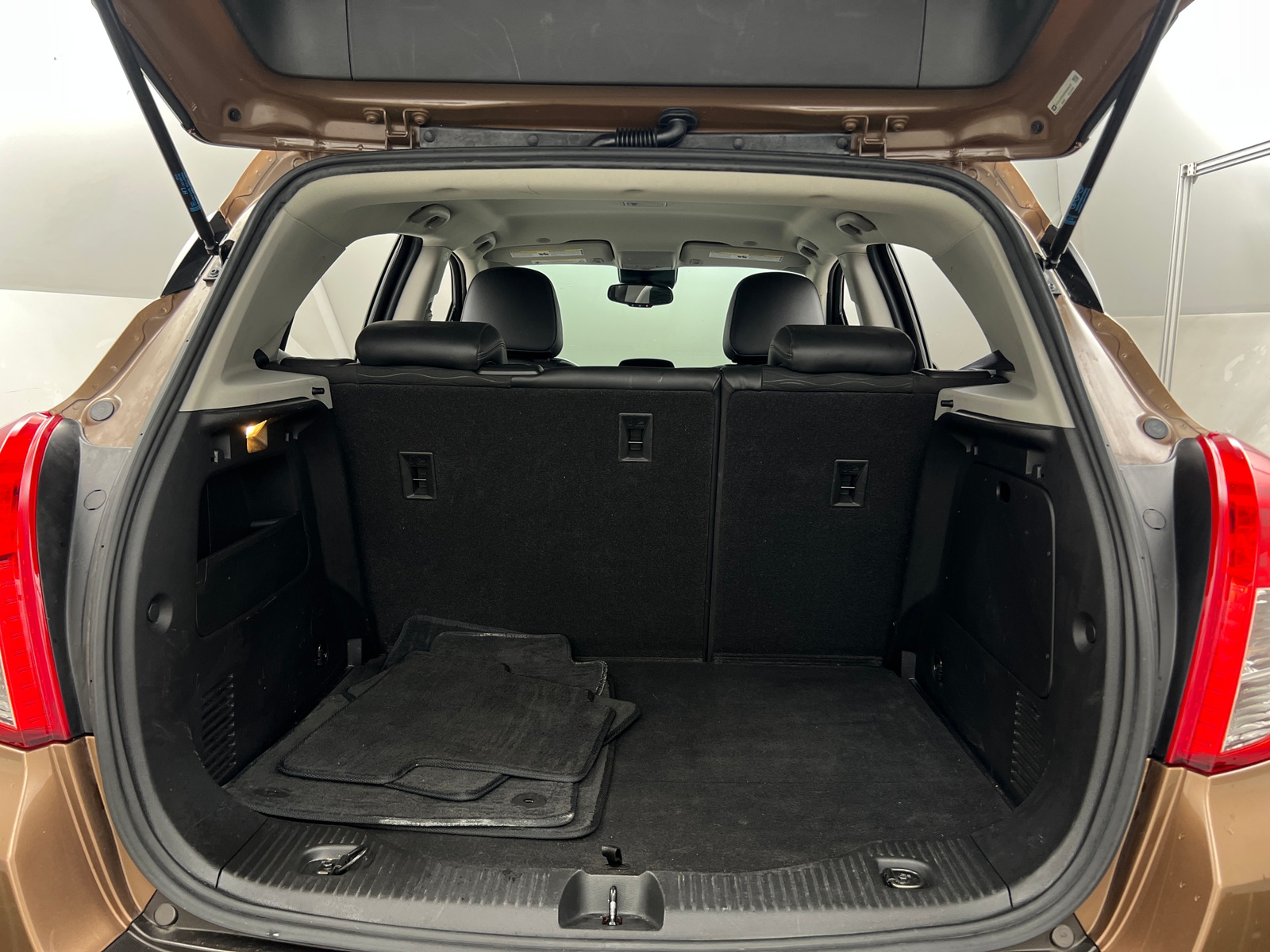 Thumbnail: 2016 Buick Encore - 7