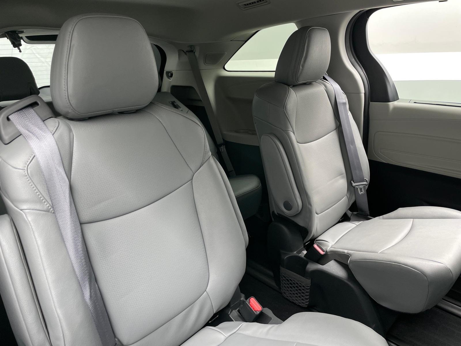 Thumbnail: 2024 Toyota Sienna - 5