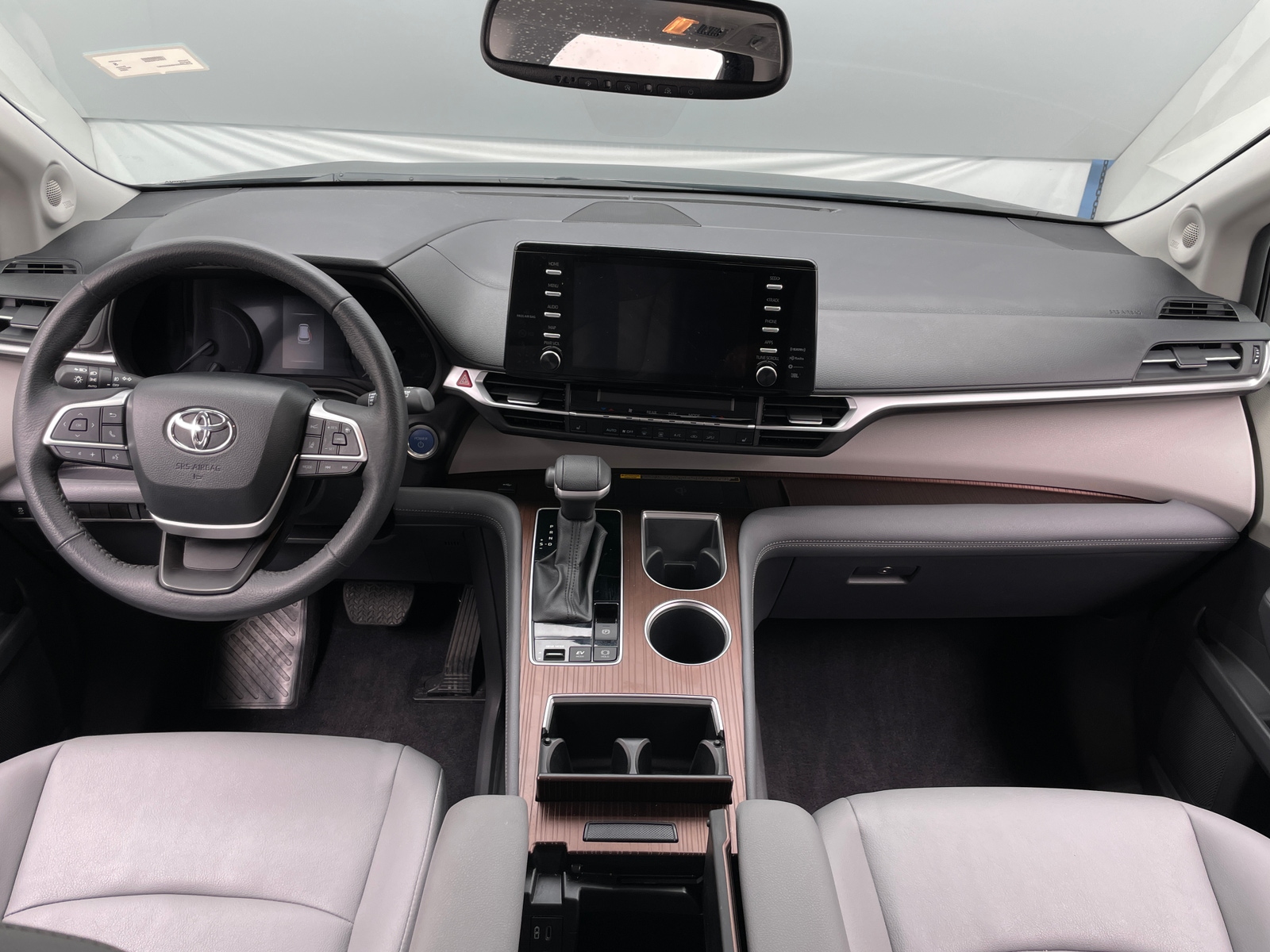 Thumbnail: 2024 Toyota Sienna - 2