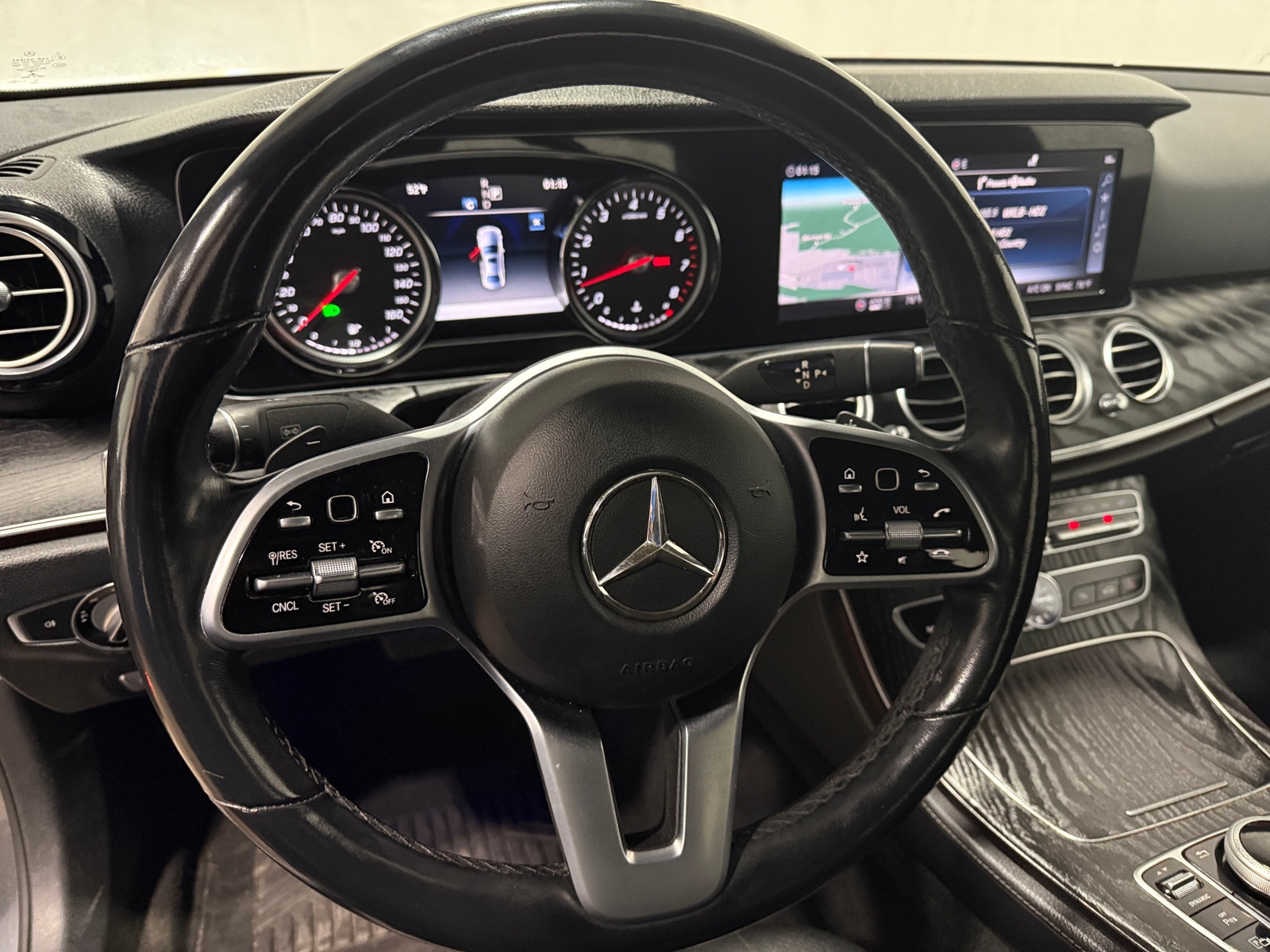 Thumbnail: 2019 Mercedes-Benz E-Class - 4