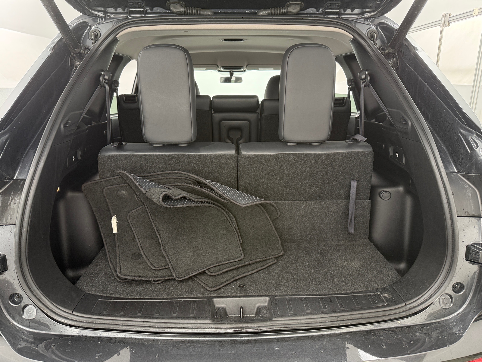 Thumbnail: 2024 Mitsubishi Outlander - 6