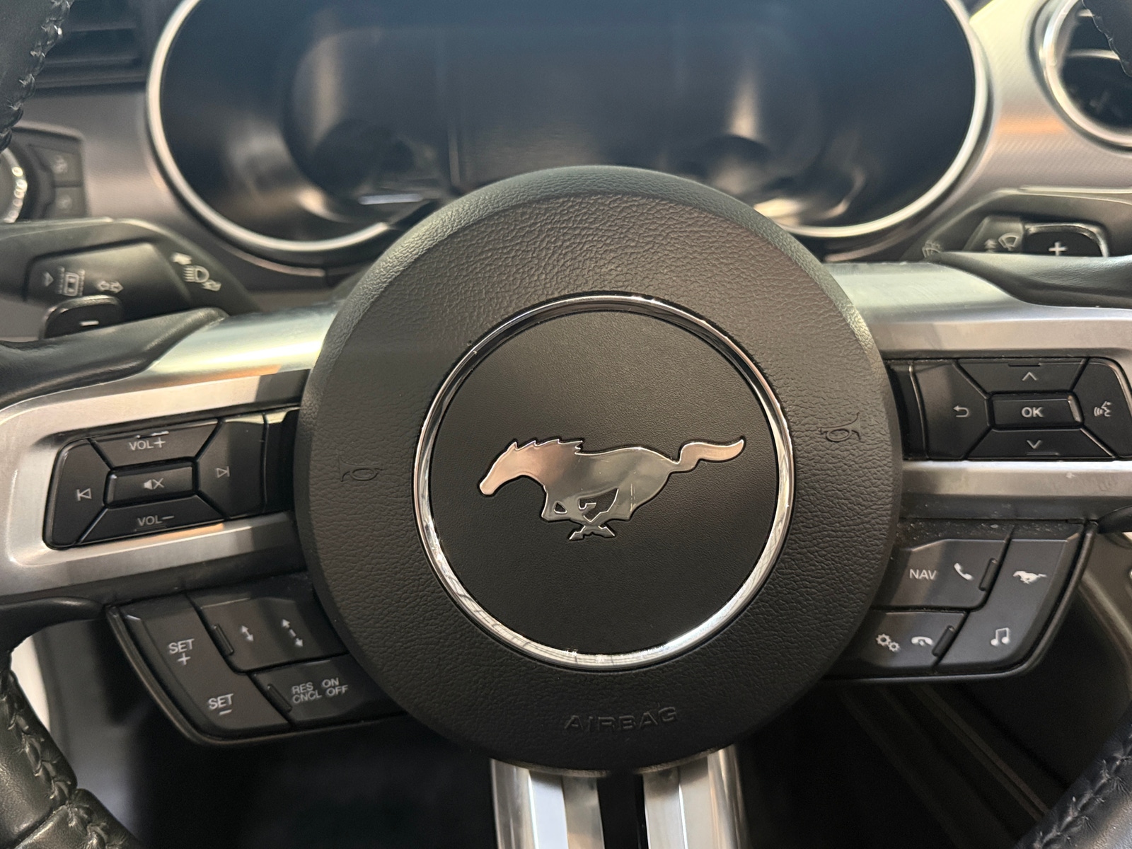 Thumbnail: 2018 Ford Mustang - 4