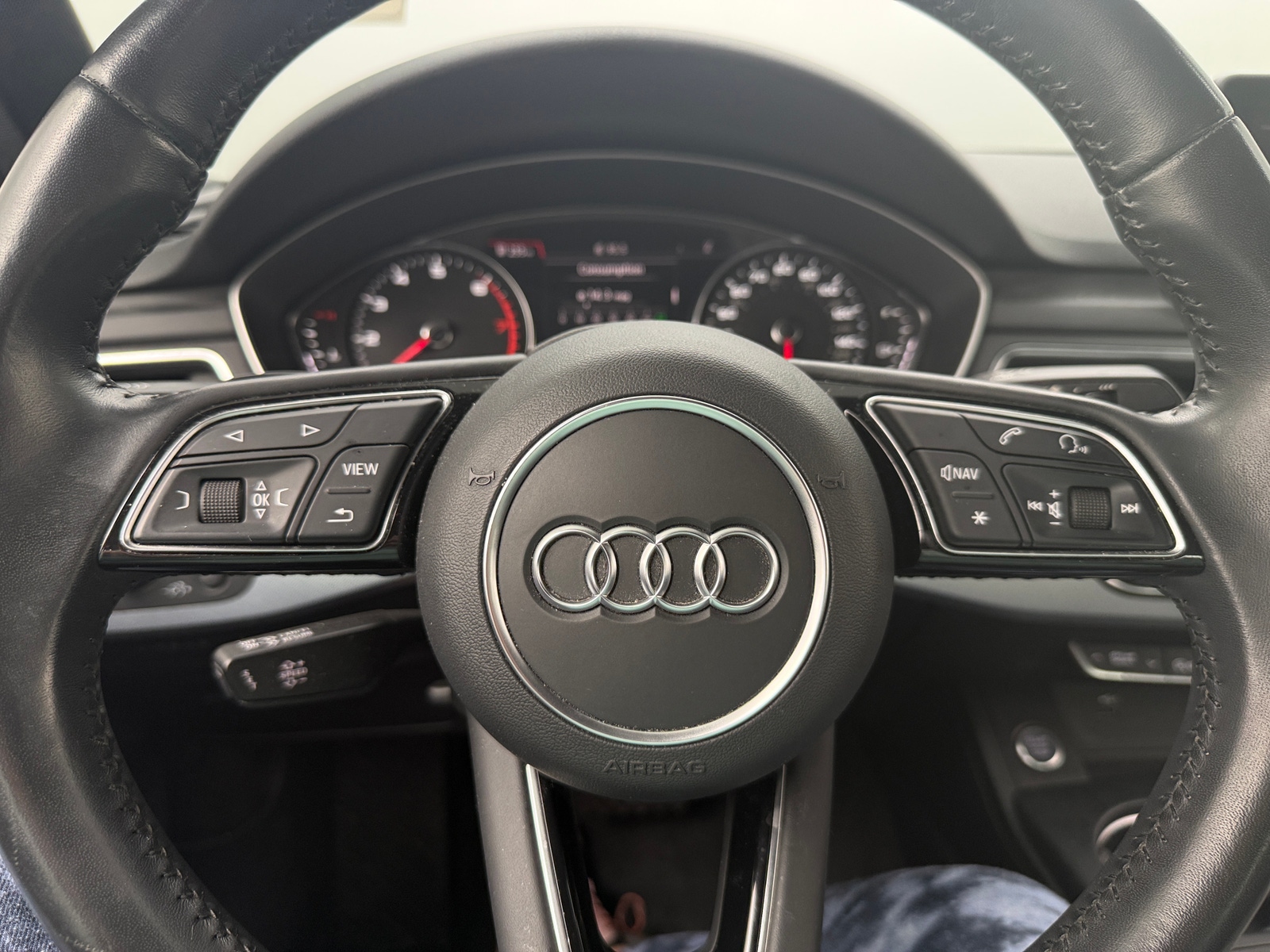 Thumbnail: 2019 Audi A4 - 4