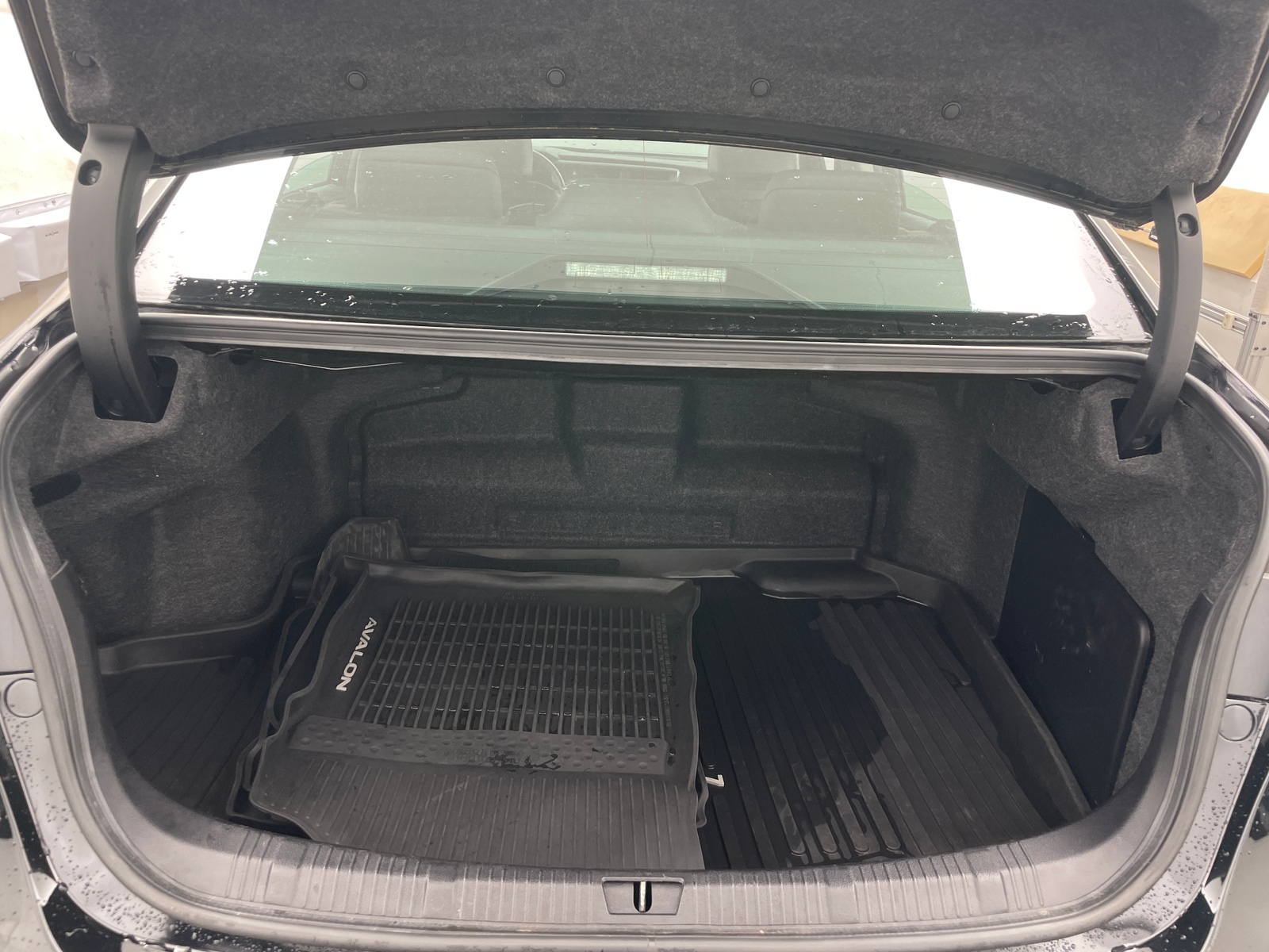 Thumbnail: 2018 Toyota Avalon - 6