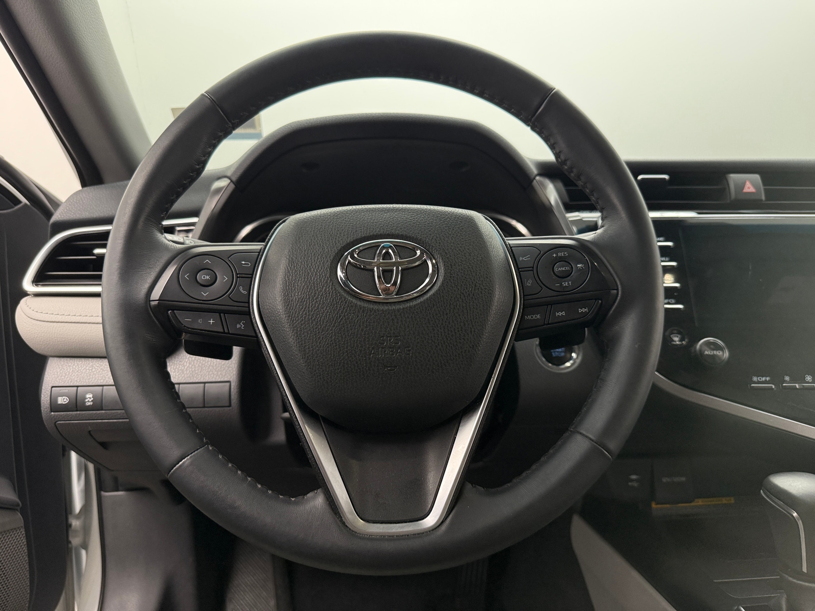 Thumbnail: 2018 Toyota Camry - 5