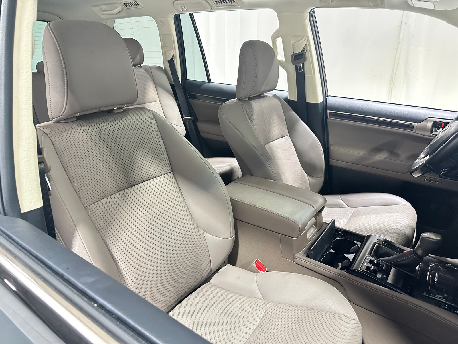 Thumbnail: 2021 Lexus GX - 2