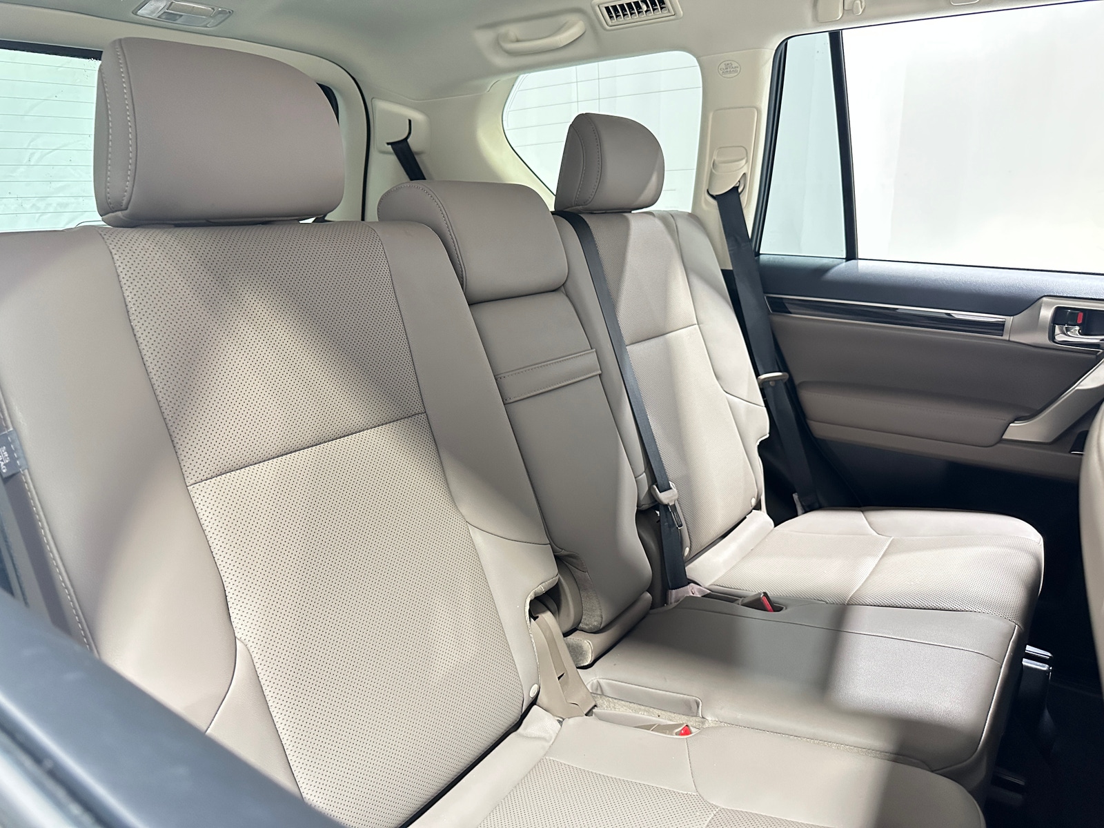 Thumbnail: 2021 Lexus GX - 6