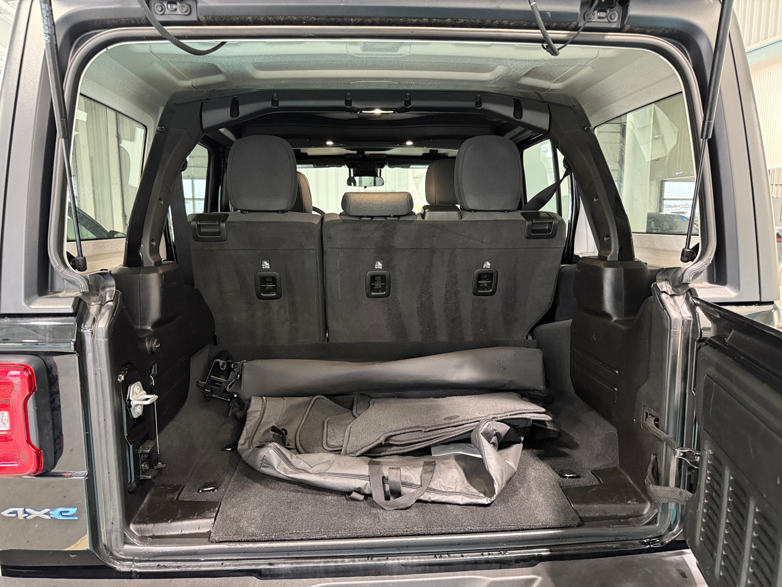 Thumbnail: 2024 Jeep Wrangler - 7