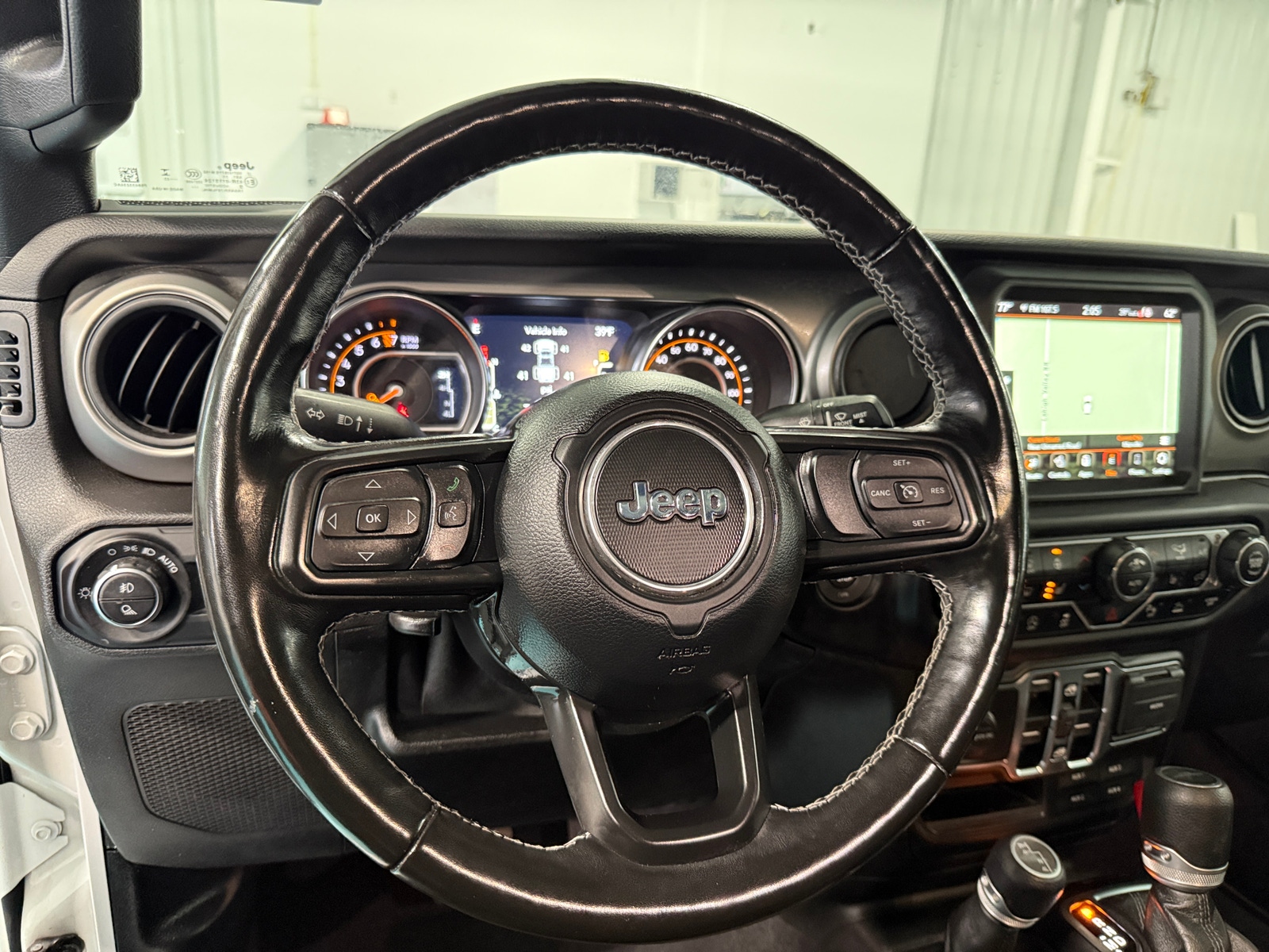 Thumbnail: 2021 Jeep Gladiator - 5