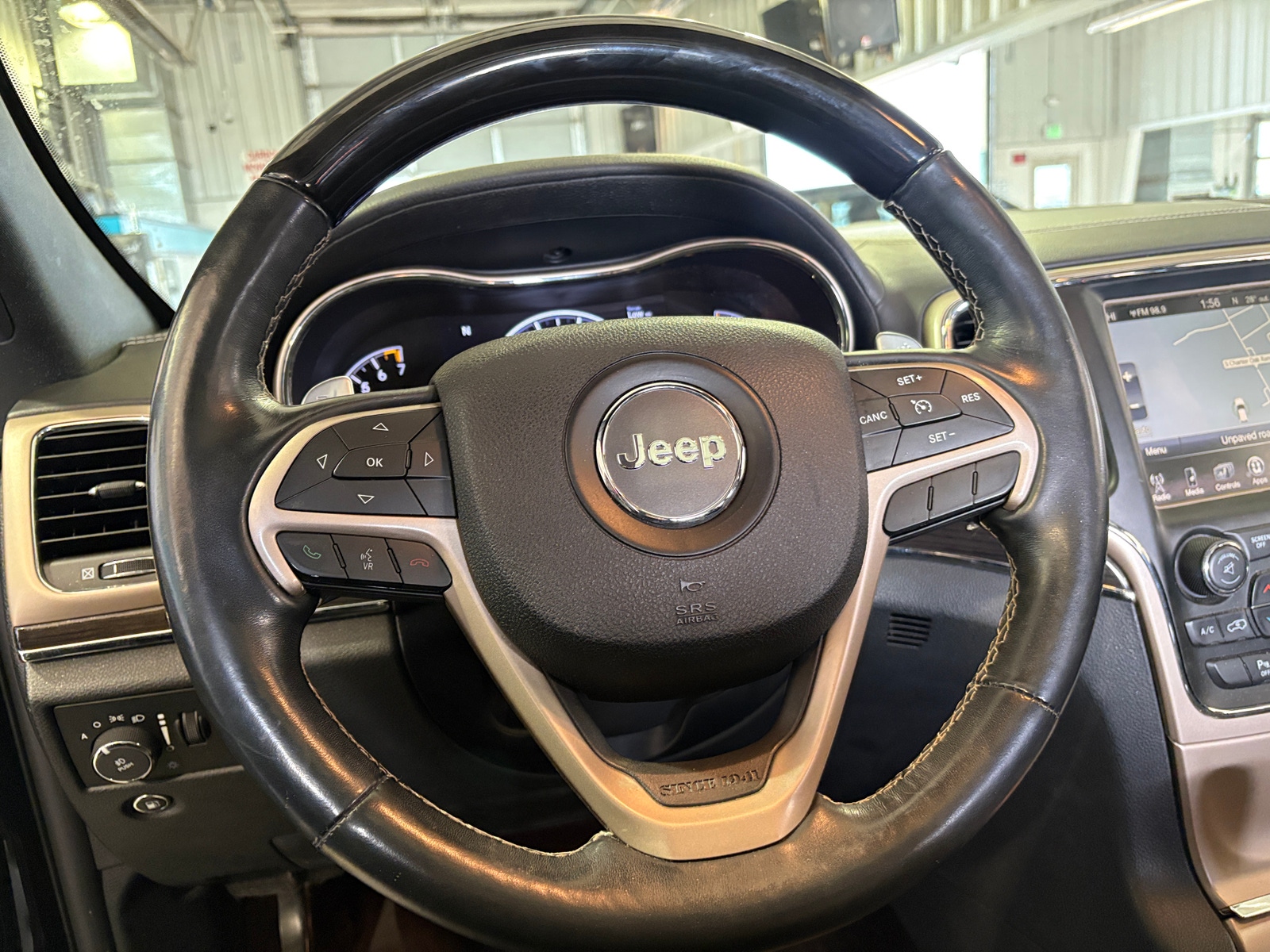 Thumbnail: 2016 Jeep Grand Cherokee - 4