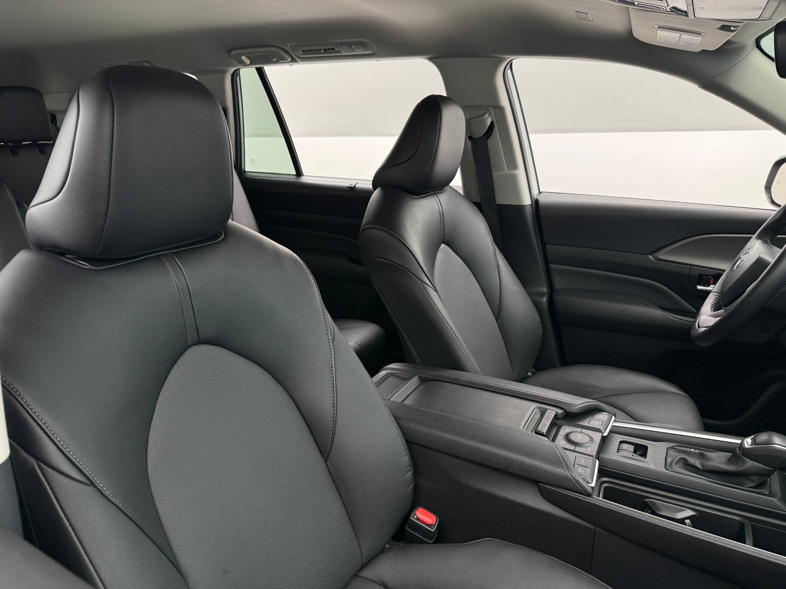 Thumbnail: 2025 Toyota Grand Highlander - 2