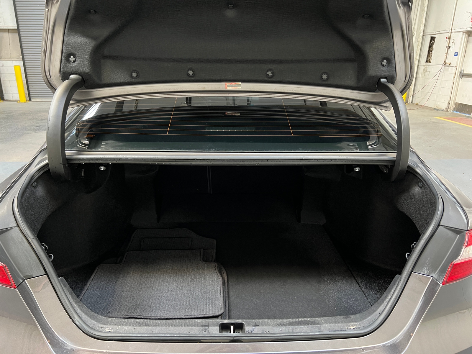 Thumbnail: 2018 Toyota Camry - 7