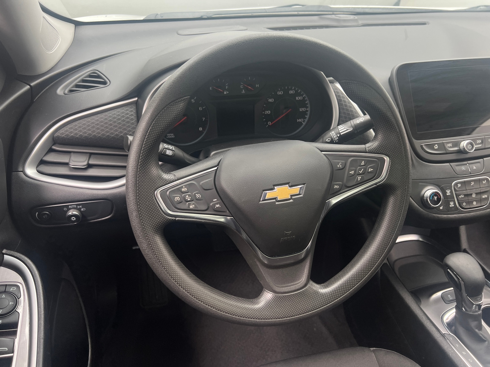 Thumbnail: 2024 Chevrolet Malibu - 5