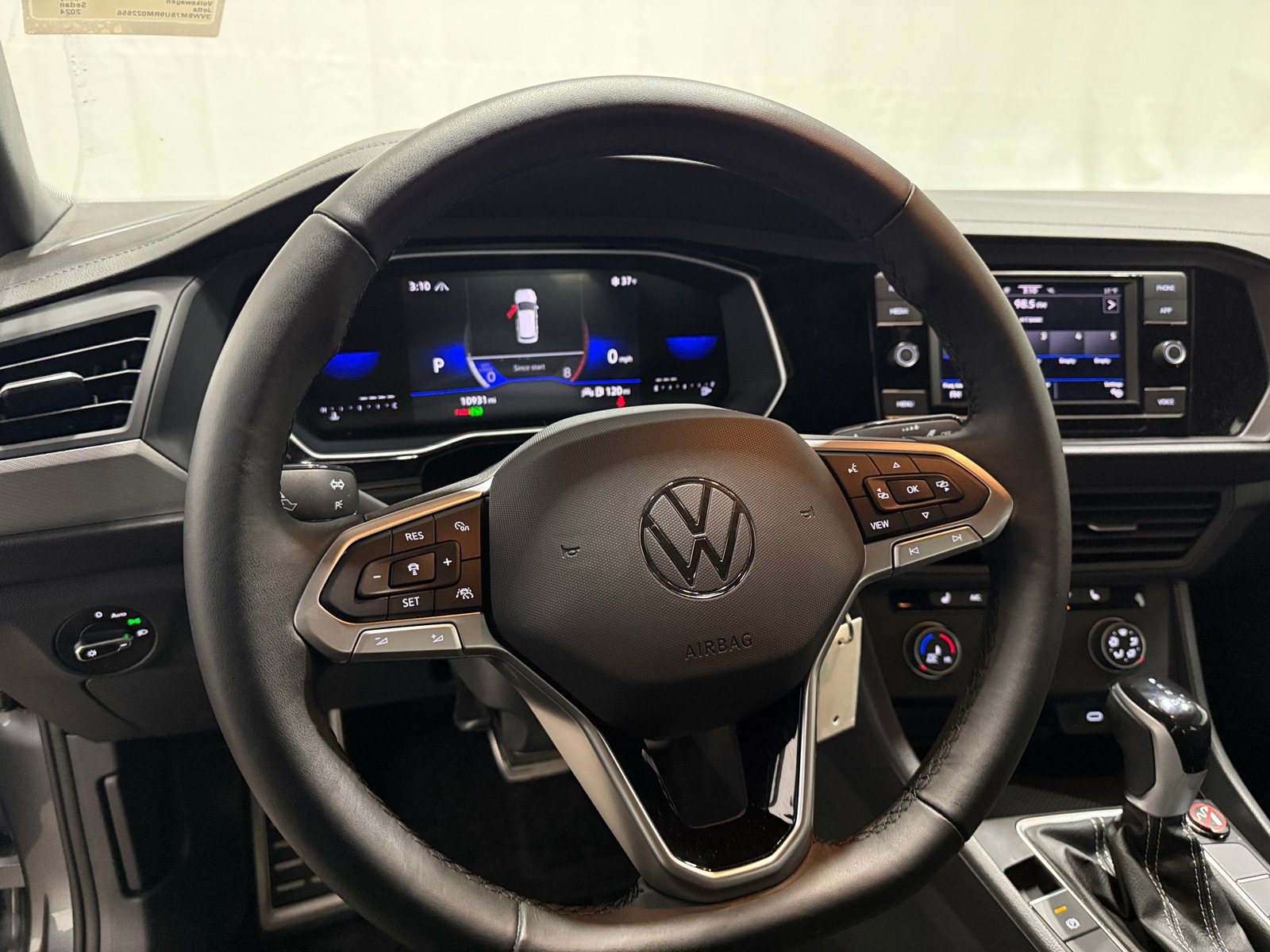 Thumbnail: 2024 Volkswagen Jetta - 5