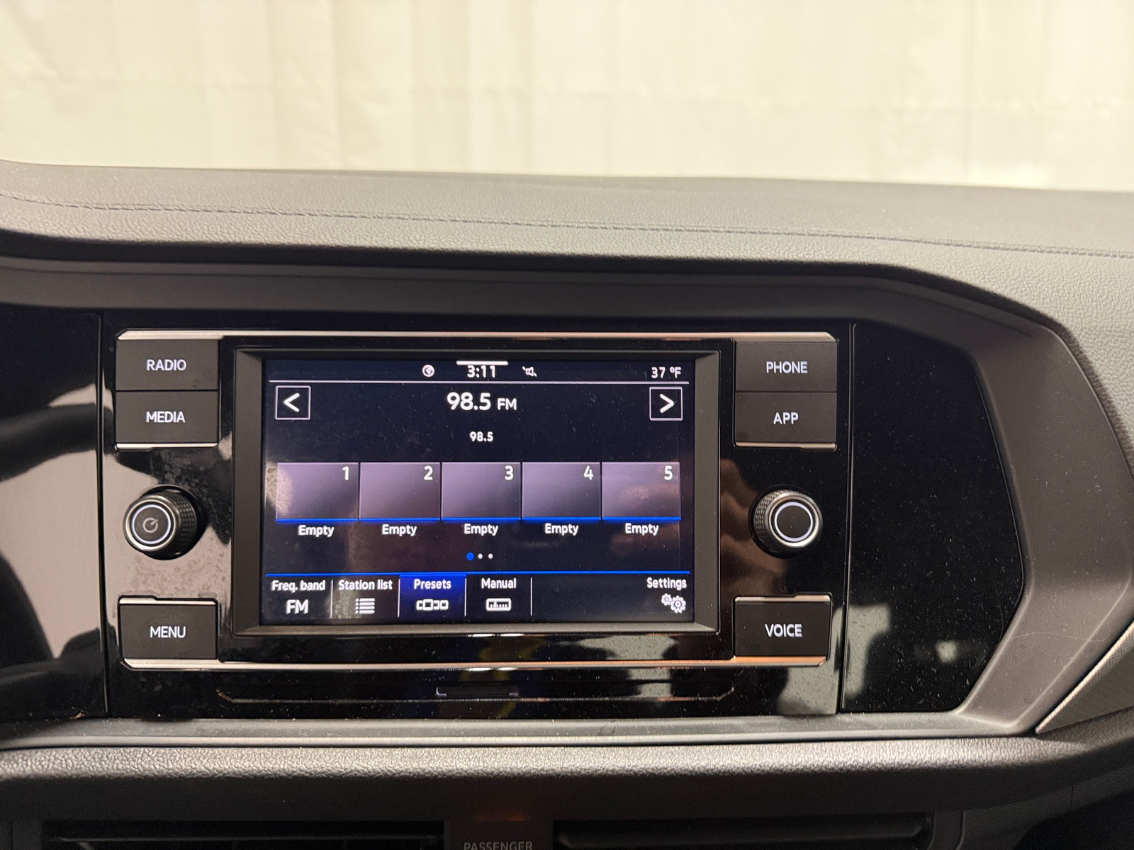 Thumbnail: 2024 Volkswagen Jetta - 4