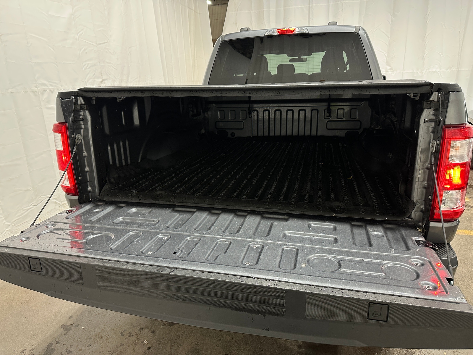 Thumbnail: 2023 Ford Econoline - 7