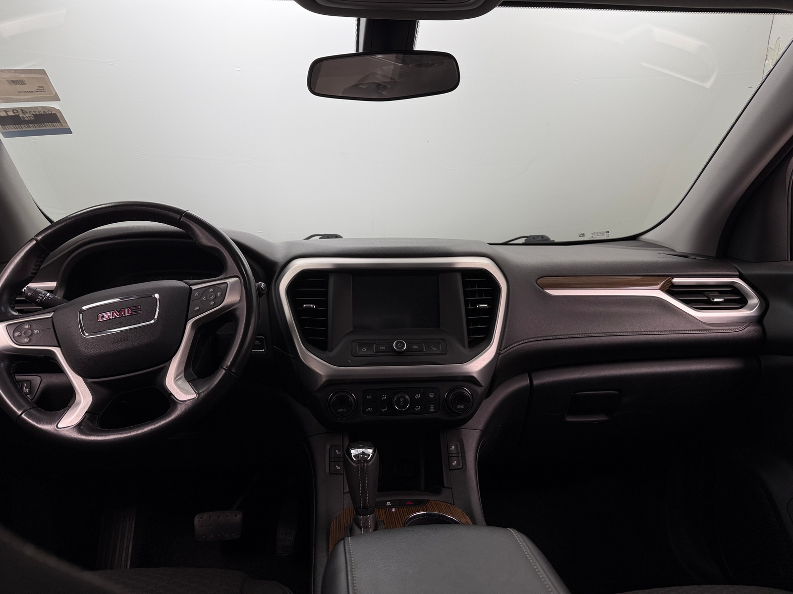 Thumbnail: 2019 GMC Acadia - 3