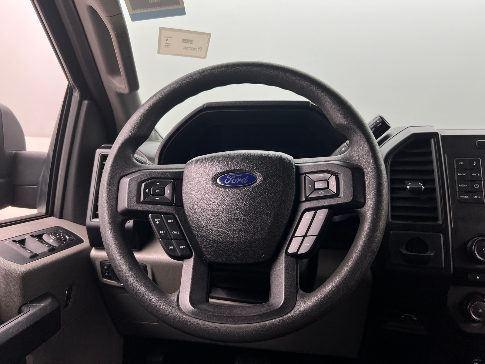 Thumbnail: 2015 Ford Econoline - 5