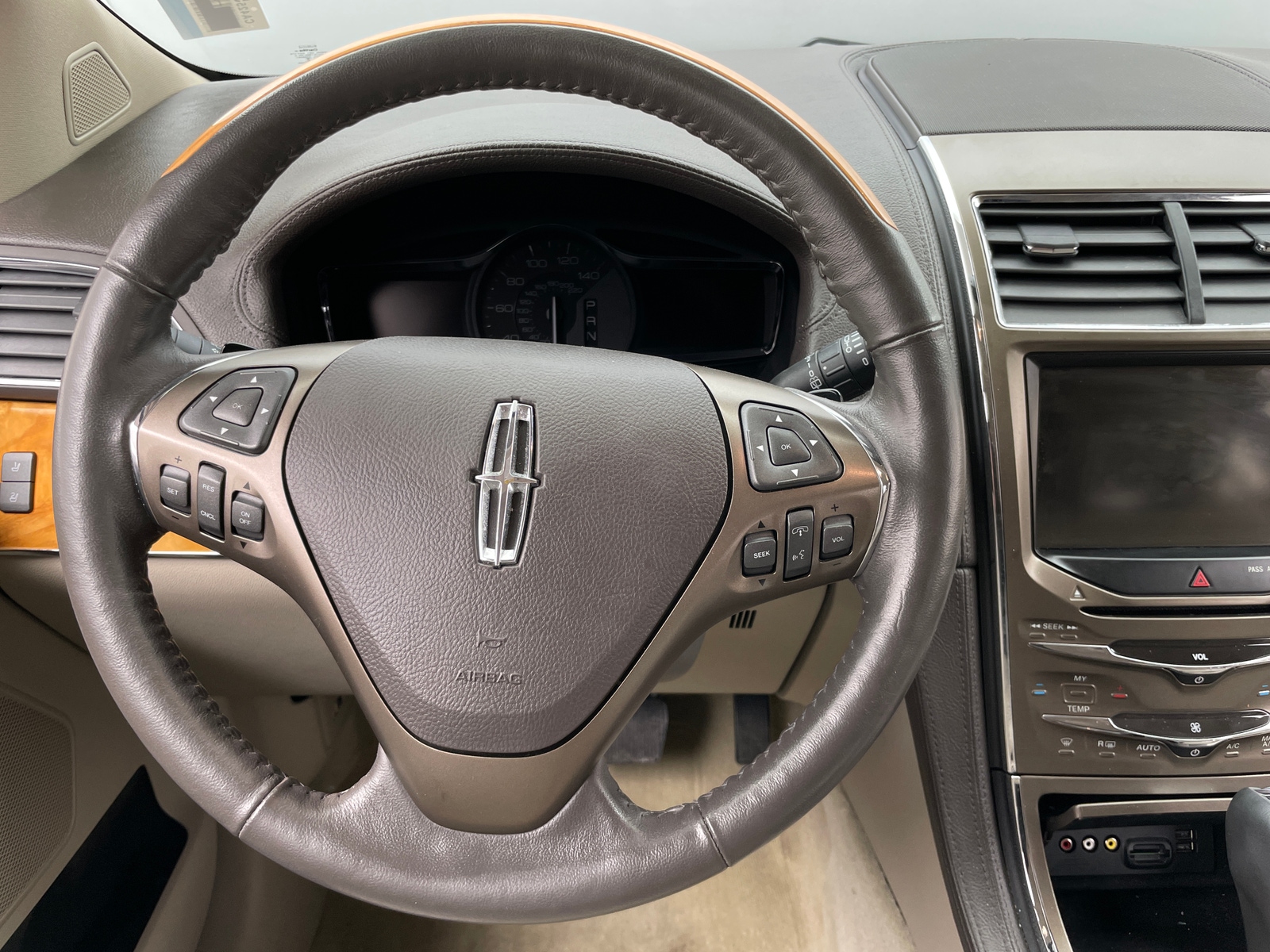 Thumbnail: 2013 Lincoln MKX - 4