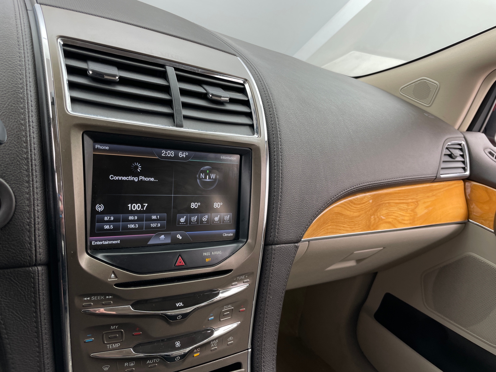 Thumbnail: 2013 Lincoln MKX - 3