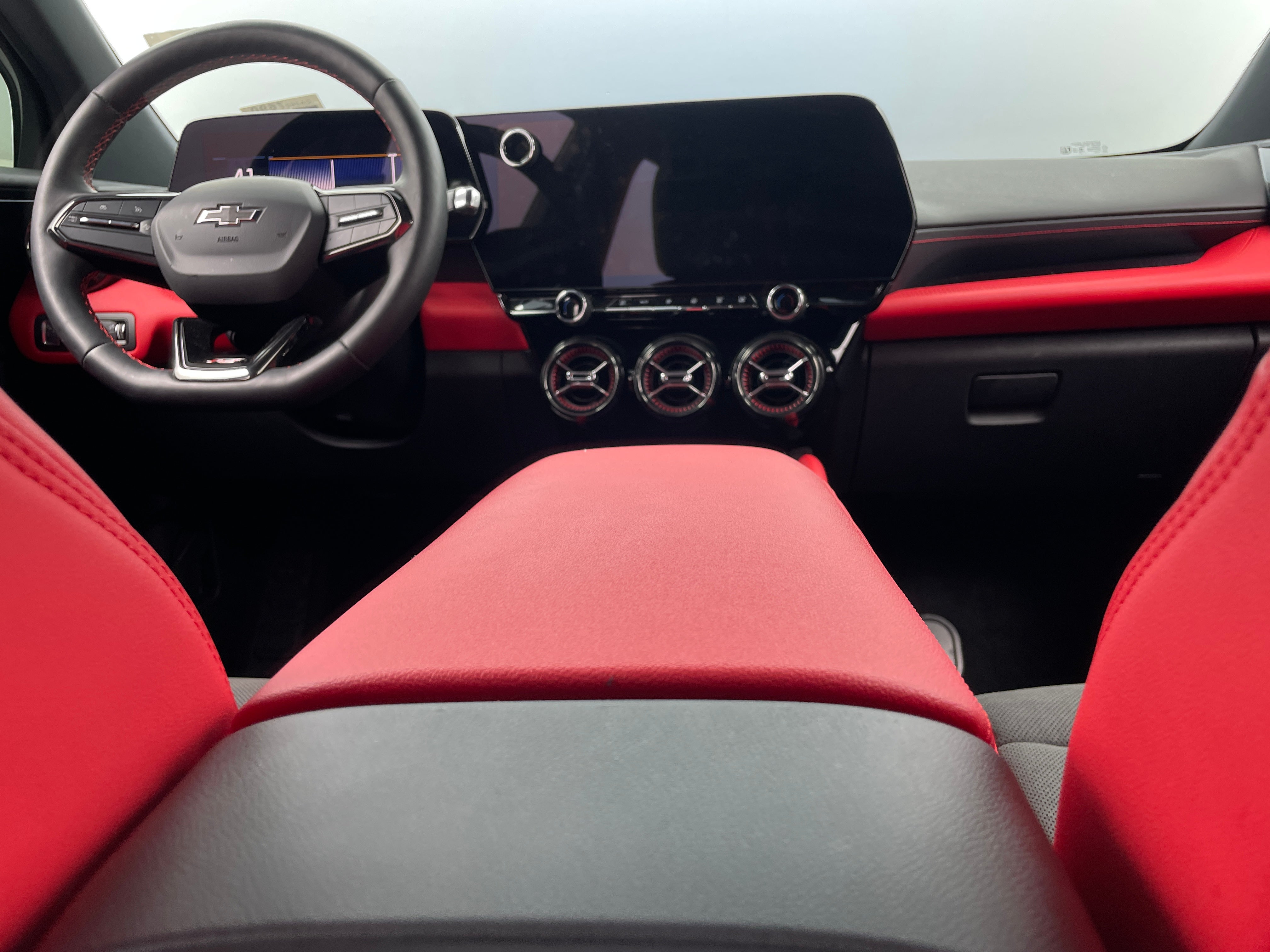 Used 2024 Chevrolet Blazer EV RS with VIN 3GNKDHRK5RS239637 for sale in Oak Creek, WI