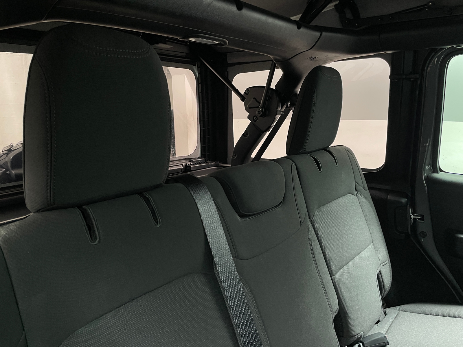 Thumbnail: 2021 Jeep Wrangler - 6