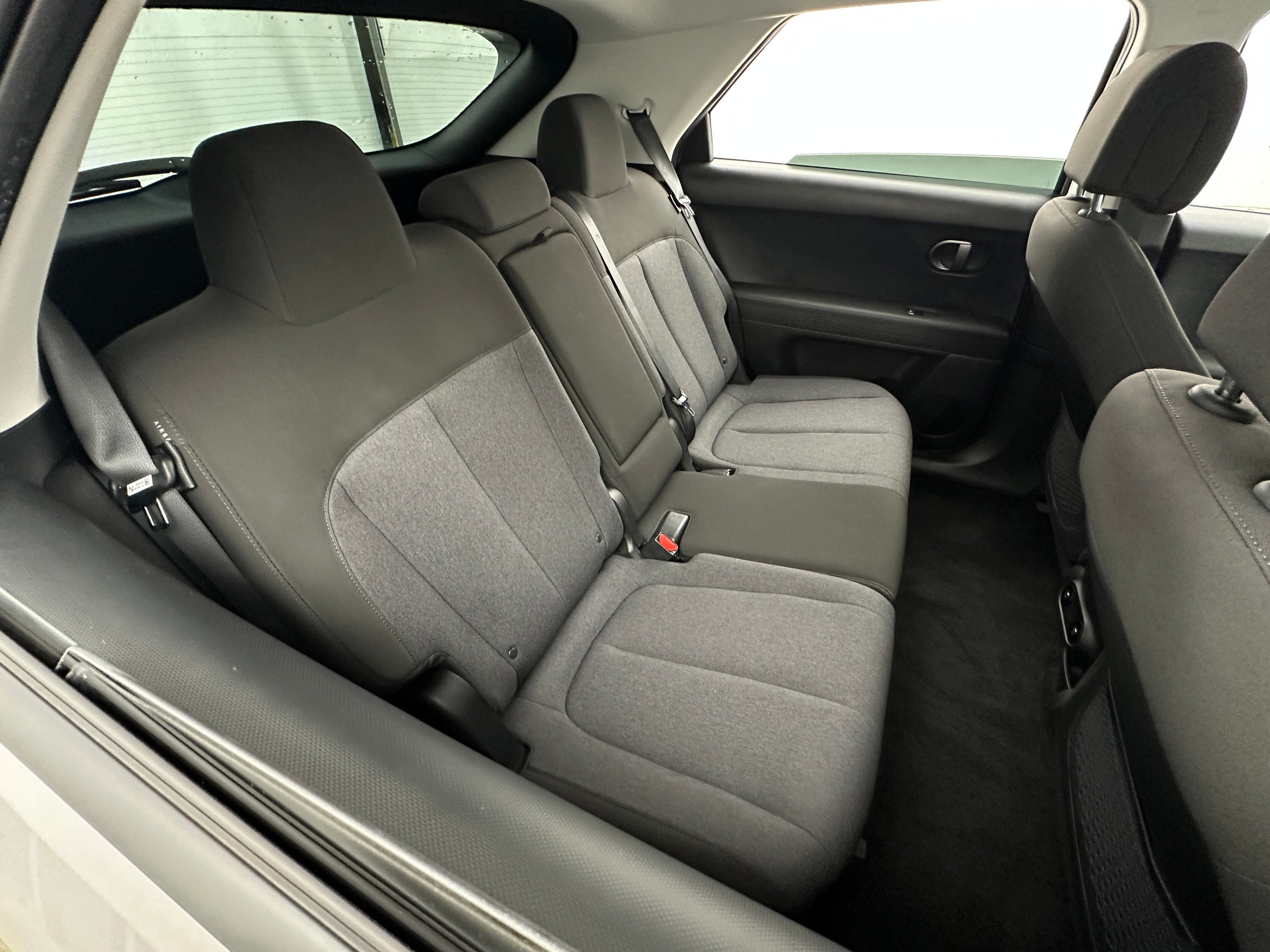 Used 2025 Hyundai IONIQ 5 SE with VIN 7YAKM4DA6SY003182 for sale in Oak Creek, WI