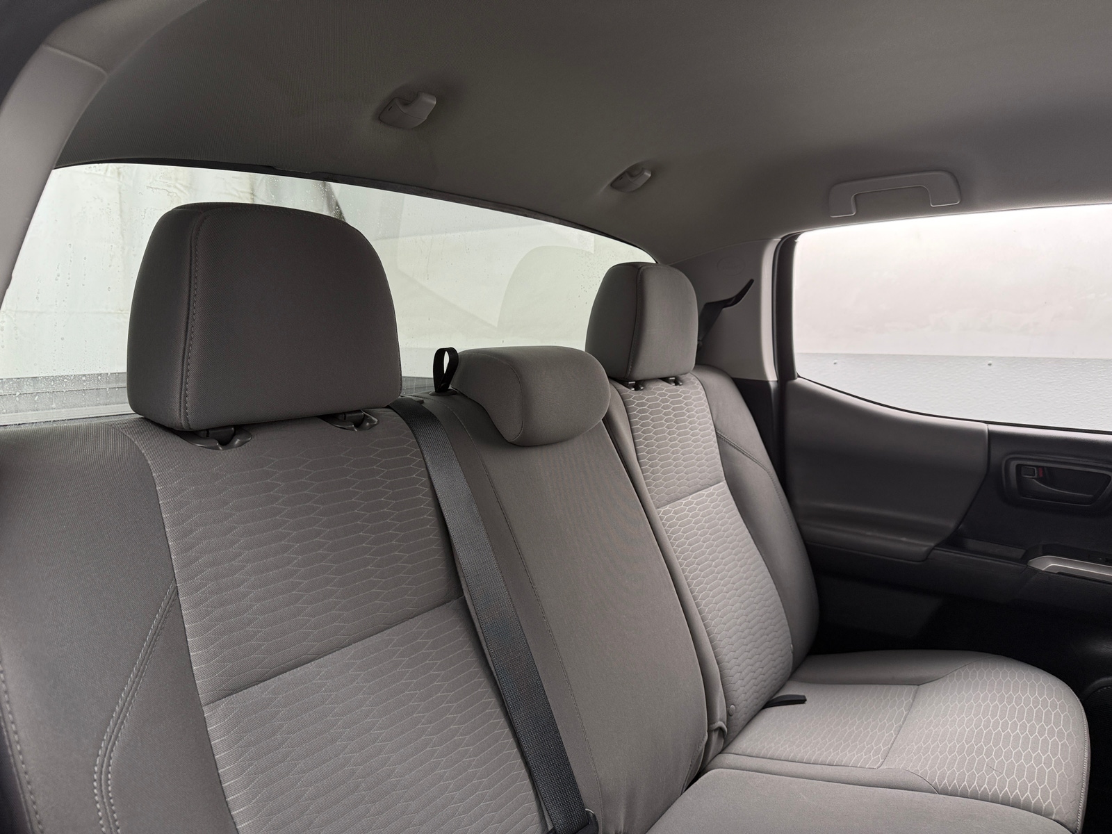 Thumbnail: 2016 Toyota Tacoma - 6