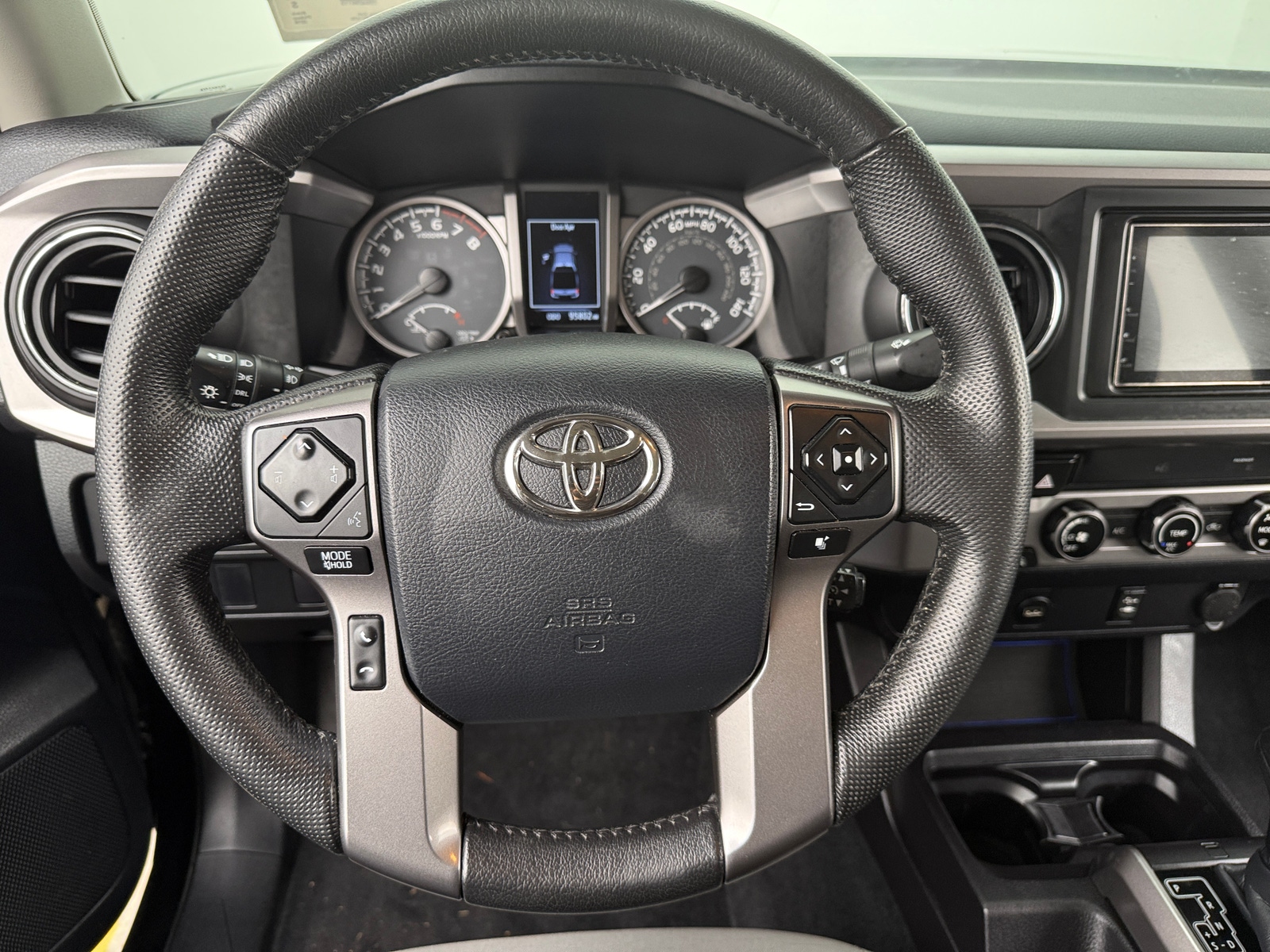 Thumbnail: 2016 Toyota Tacoma - 5