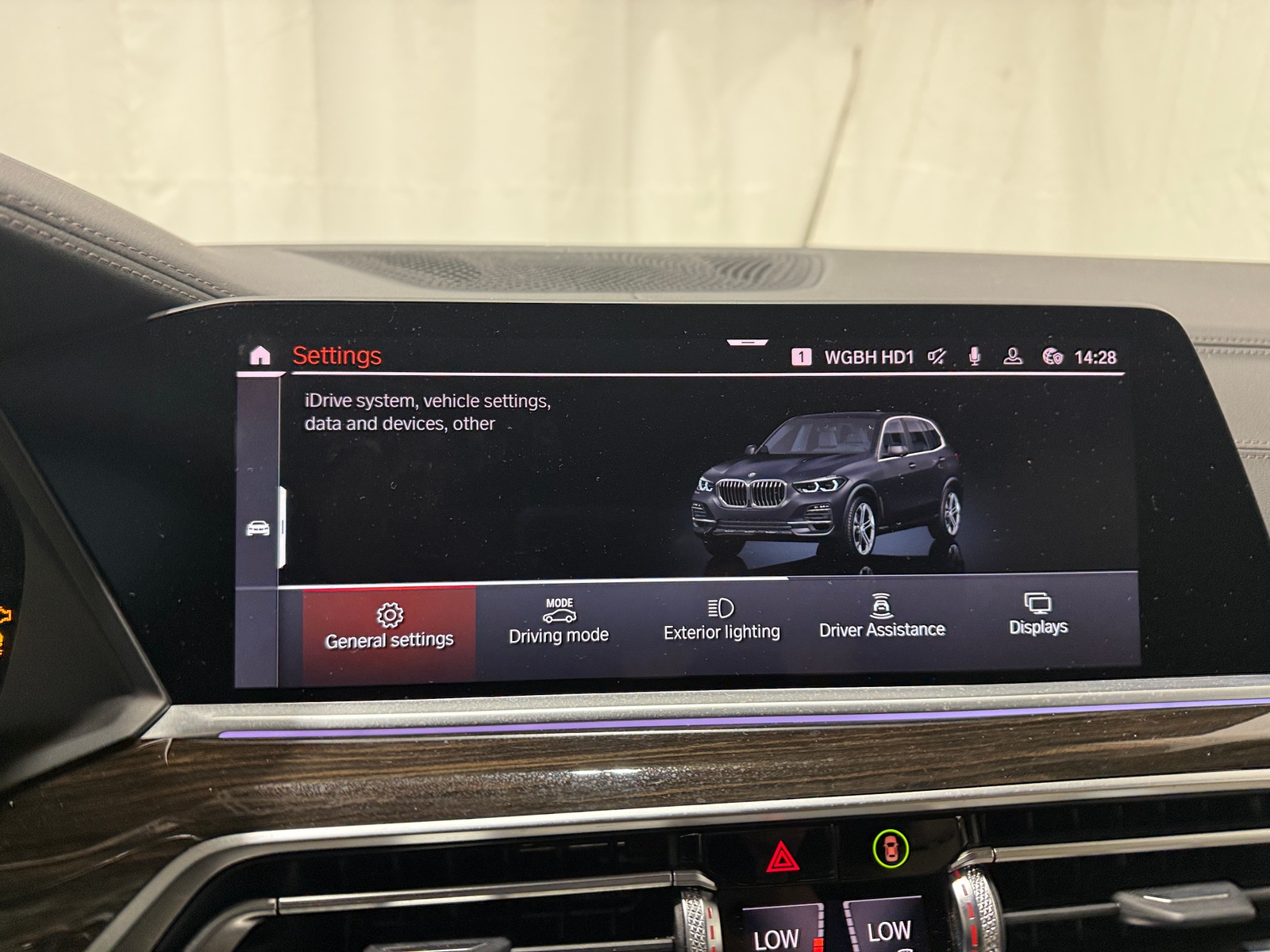 Thumbnail: 2020 BMW X5 - 3