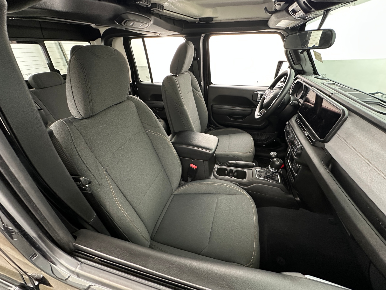 Thumbnail: 2024 Jeep Gladiator - 2