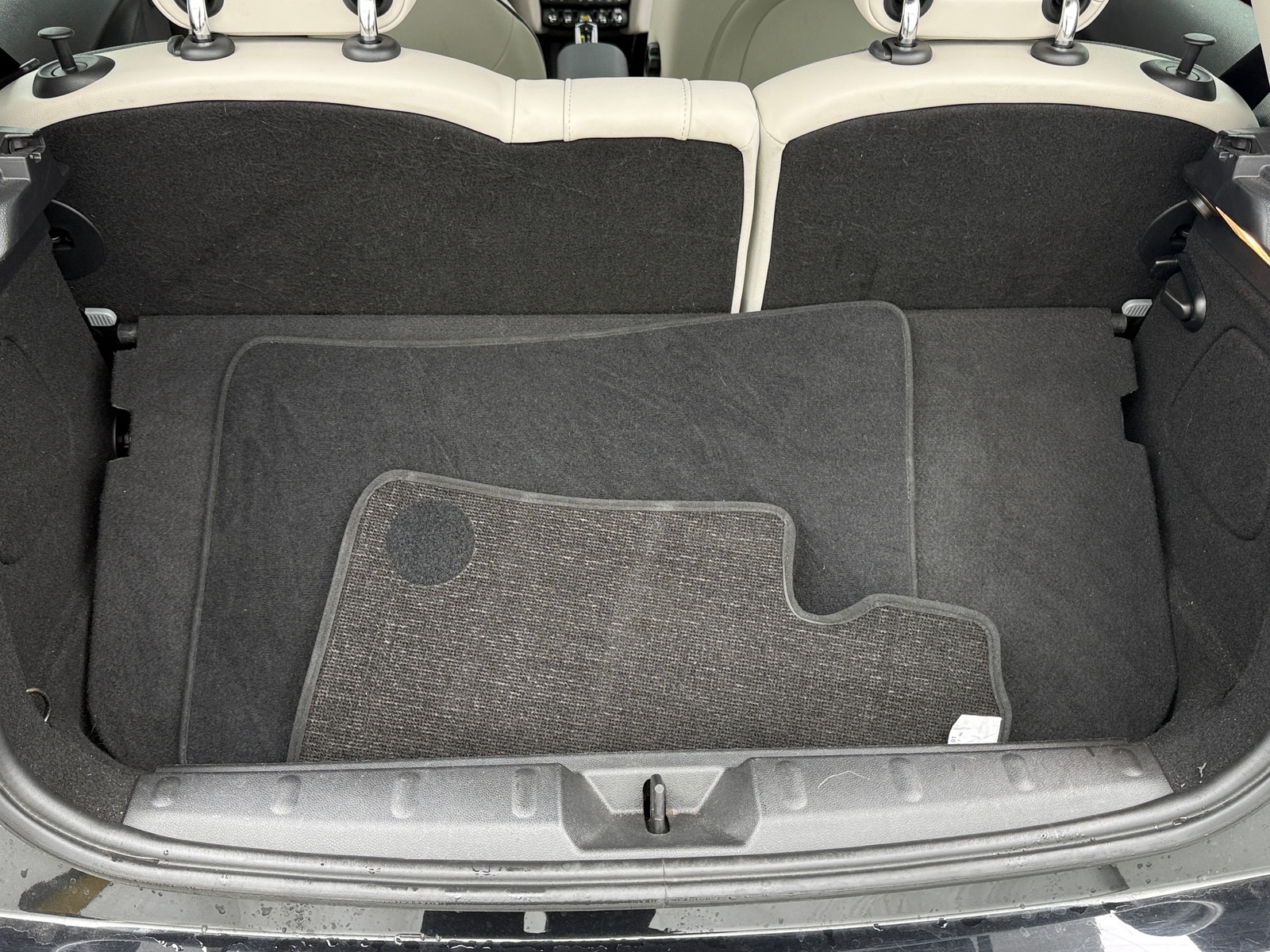 Thumbnail: 2023 MINI Cooper Hardtop - 6