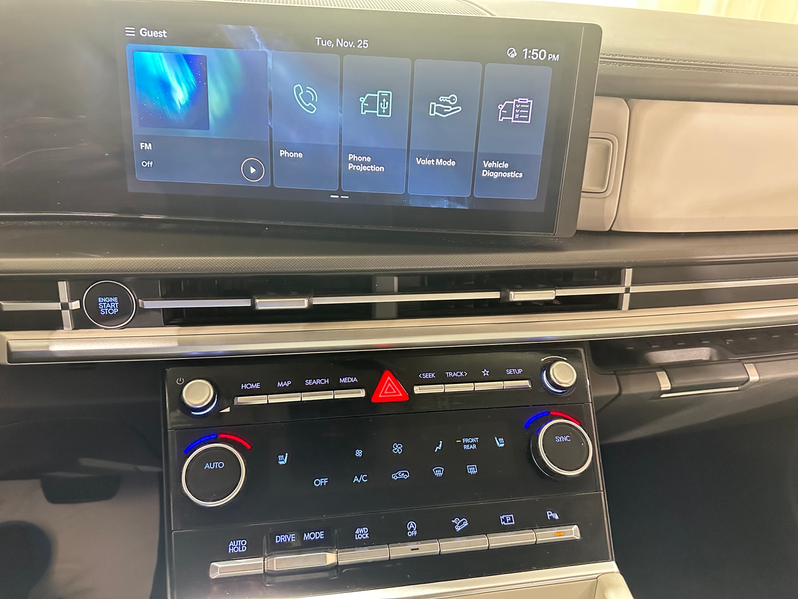 Thumbnail: 2025 Hyundai Santa Fe - 3