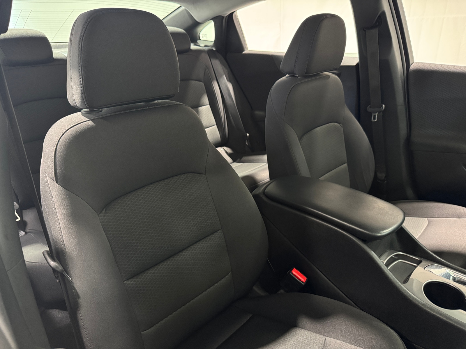 Thumbnail: 2017 Chevrolet Malibu - 2