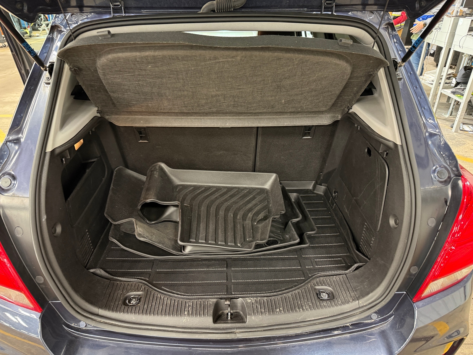 Thumbnail: 2018 Chevrolet Trax - 6