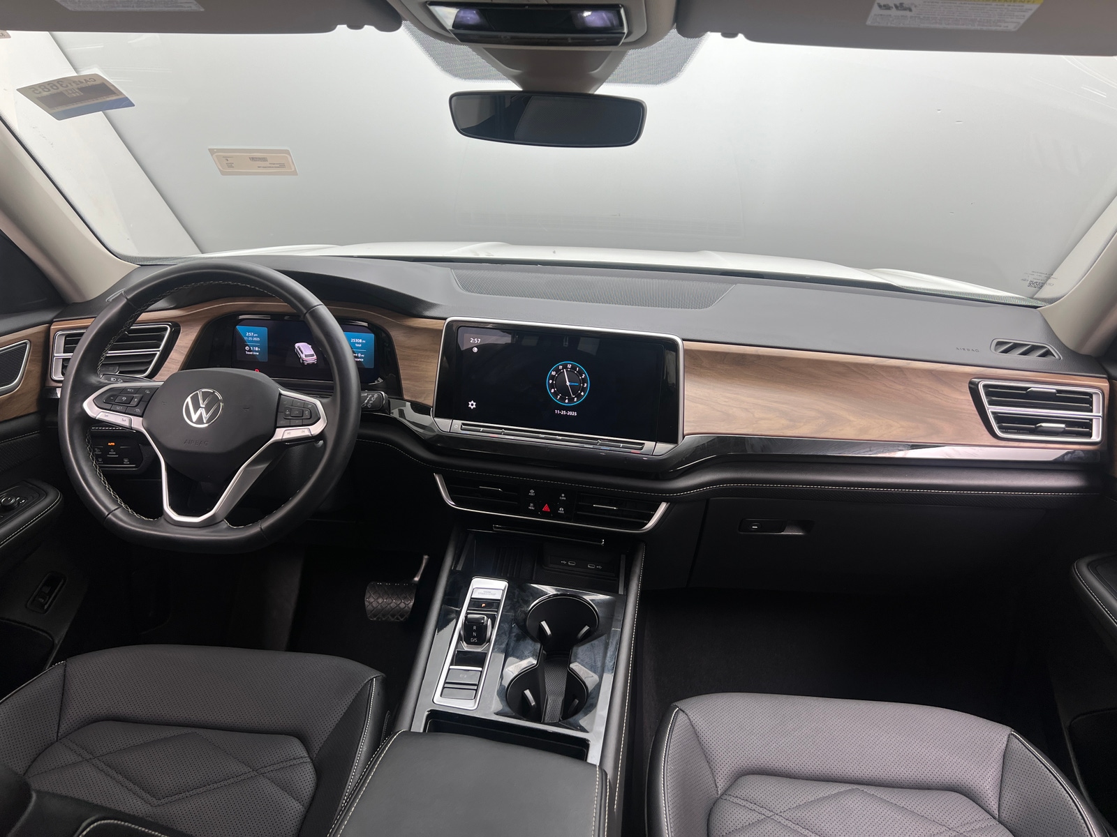 Thumbnail: 2025 Volkswagen Atlas - 2