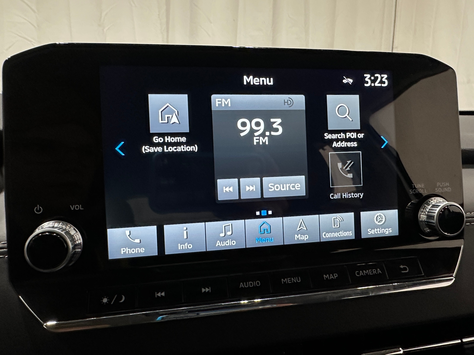 Thumbnail: 2023 Mitsubishi Outlander - 3