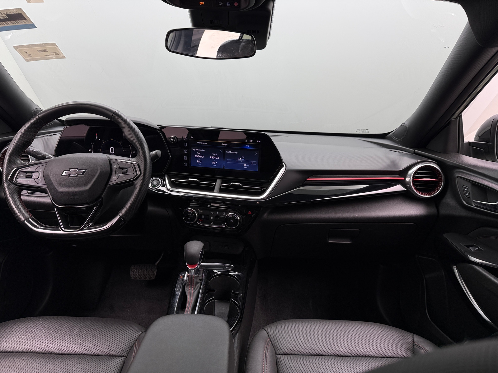 Thumbnail: 2024 Chevrolet Trax - 2