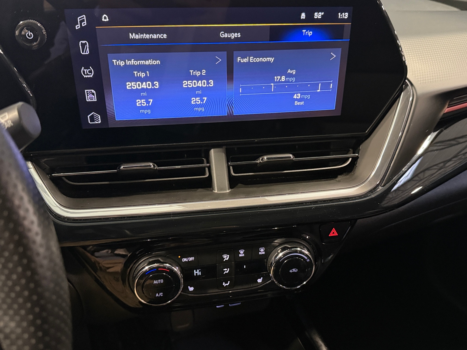 Thumbnail: 2024 Chevrolet Trax - 3