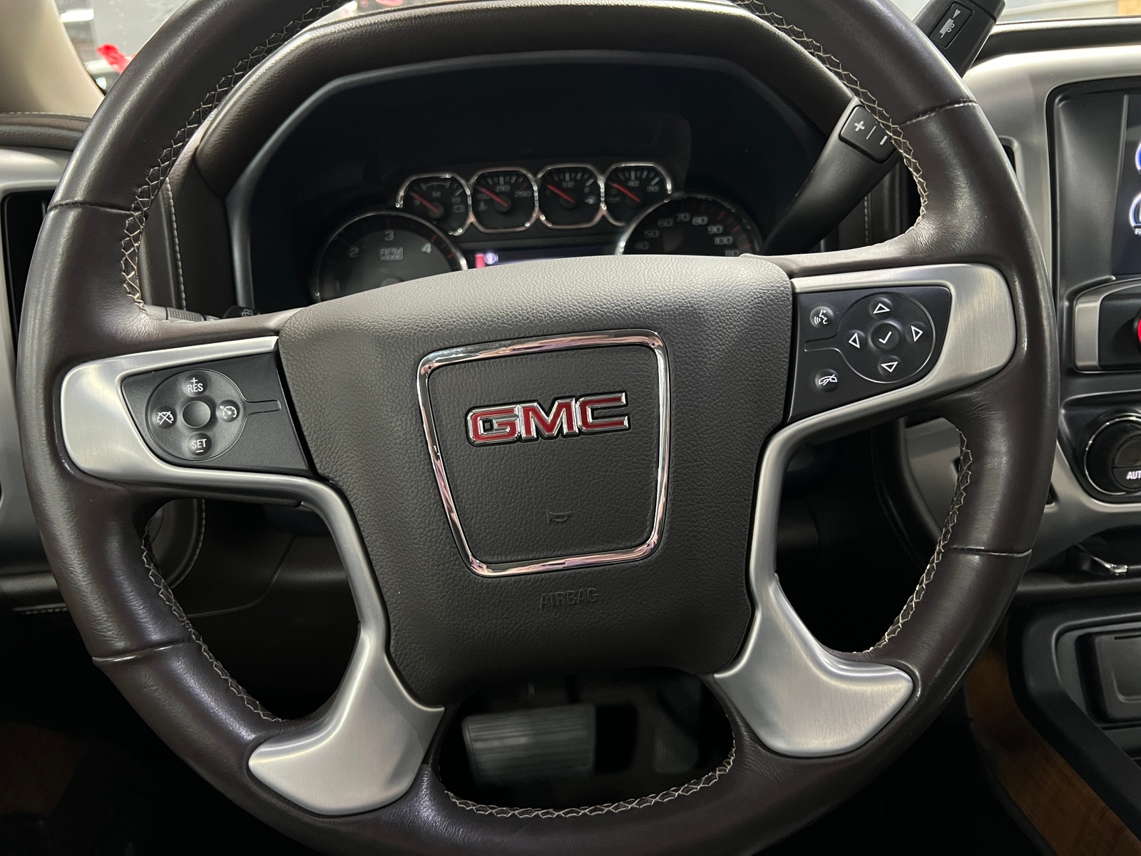 Thumbnail: 2015 GMC Sierra 1500 - 4